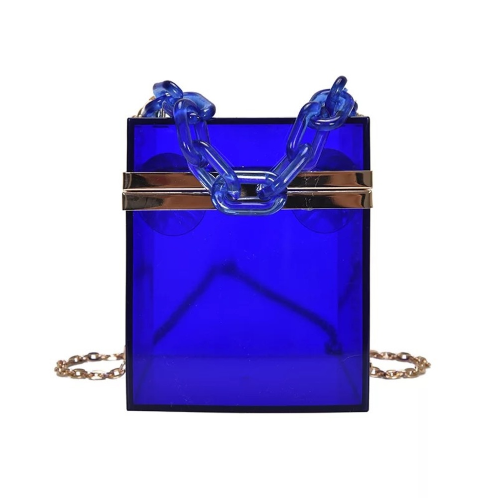 “Clear Cube”